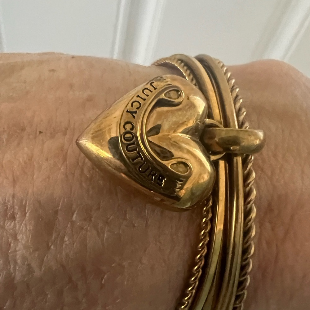 Juicy Couture Gold Heart Charm Bracelet